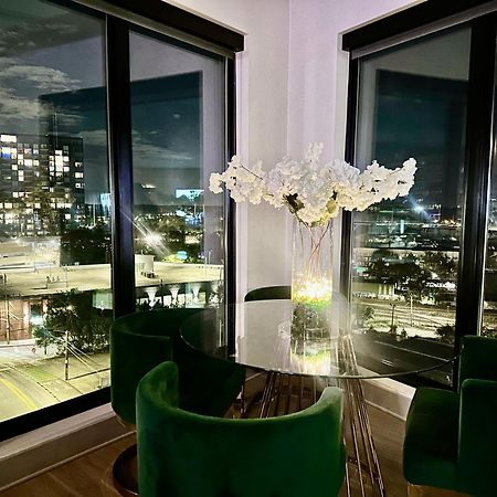 Modern Luxury At The Interlock Apartment Atlanta Luaran gambar